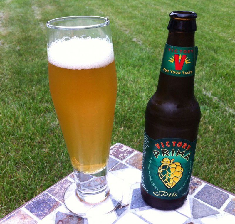 Footed pilsner